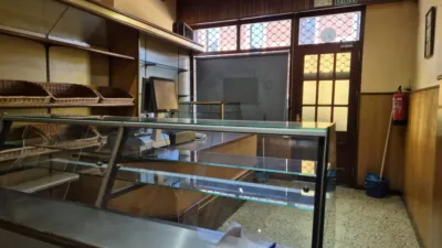 Local comercial en alquiler en Avenida Principal, cerca de Calle de Rosalía de Castro - Vista 4