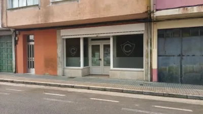 Local comercial en alquiler en Avenida Emilio Martínez Sánchez, cerca de Calle de Fernando 'El Católico' - Vista 2