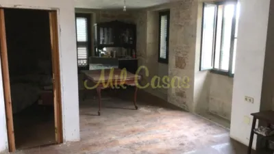 Casa en venta en Calle Castro Lampreeiro, Noia de 130.000 €