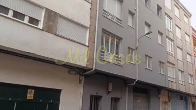 Piso en venta en Calle de Curros Enríquez, Noia de 80.000 €