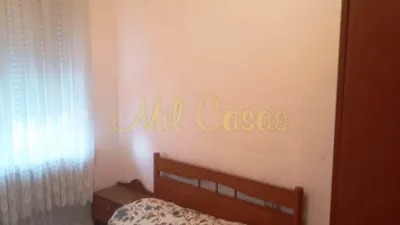 Piso en venta en Calle de Curros Enríquez, Noia de 80.000 €