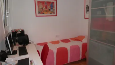 Apartment in Carrer de l'Abat Escarré photo 2