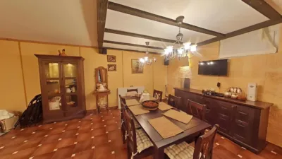 Chalet pareado en venta en Calle Aureliano Linares Rivas, Centro (Castro Urdiales) de 650.000 €