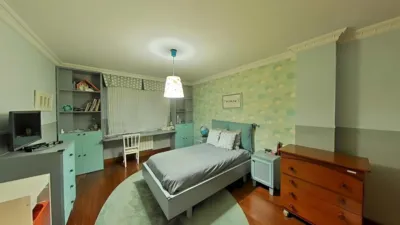 Chalet pareado en venta en Calle Aureliano Linares Rivas, Centro (Castro Urdiales) de 650.000 €