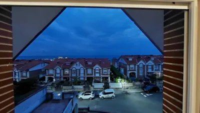 Chalet pareado en venta en Calle Aureliano Linares Rivas, Centro (Castro Urdiales) de 650.000 €