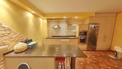 Chalet pareado en venta en Calle Aureliano Linares Rivas, Centro (Castro Urdiales) de 650.000 €