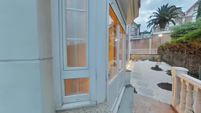 Chalet pareado en venta en Calle Aureliano Linares Rivas, Centro (Castro Urdiales) de 650.000 €