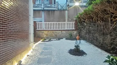 Chalet pareado en venta en Calle Aureliano Linares Rivas, Centro (Castro Urdiales) de 650.000 €