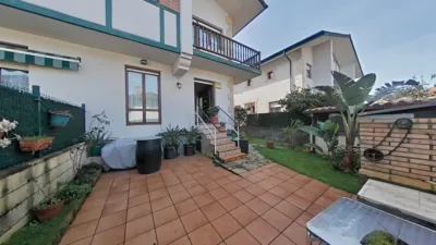 Chalet adosado en venta en Urbanización Llantadilla, Sámano (Castro Urdiales) de 370.000 €