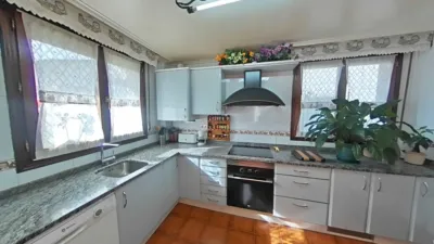 Chalet adosado en venta en Urbanización Llantadilla, Sámano (Castro Urdiales) de 370.000 €
