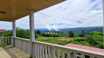Chalet unifamiliar en venta en Sobrado Do Bispo, Sobrado Do Bispo (Barbadás) de 360.000 €