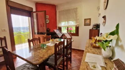 Chalet unifamiliar en venta en Sobrado Do Bispo, Sobrado Do Bispo (Barbadás) de 360.000 €