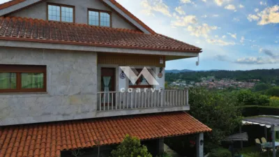 Chalet unifamiliar en venta en Sobrado Do Bispo, Sobrado Do Bispo (Barbadás) de 360.000 €