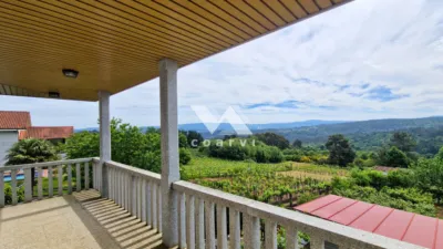 Chalet unifamiliar en venta en Sobrado Do Bispo, Sobrado Do Bispo (Barbadás) de 360.000 €