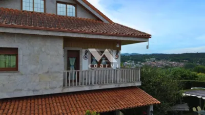 Chalet unifamiliar en venta en Sobrado Do Bispo, Sobrado Do Bispo (Barbadás) de 360.000 €