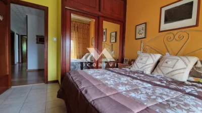 Chalet unifamiliar en venta en Sobrado Do Bispo, Sobrado Do Bispo (Barbadás) de 360.000 €