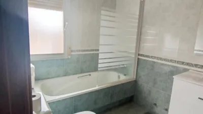 Chalet unifamiliar en venta en Avenida Autonomías , Número 6, Yunquera de Henares de 405.000 €