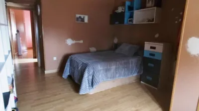 Chalet unifamiliar en venta en Avenida Autonomías , Número 6, Yunquera de Henares de 405.000 €