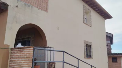 Chalet unifamiliar en venta en Avenida Autonomías , Número 6, Yunquera de Henares de 405.000 €