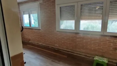 Chalet unifamiliar en venta en Avenida Autonomías , Número 6, Yunquera de Henares de 405.000 €