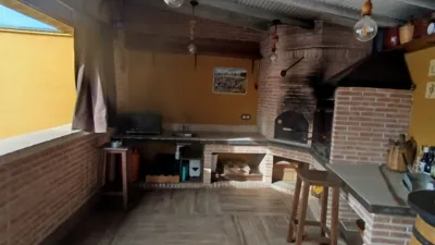 Chalet unifamiliar en venta en Avenida Autonomías , Número 6, Yunquera de Henares de 405.000 €