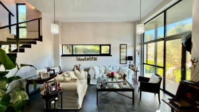 House on Avenida de Hermida photo 2