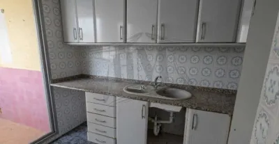 Piso en venta en Avenida de la Constitución, cerca de Calle del Río Genil, Orriols (Distrito Rascanya. València Capital) de 123.000 €