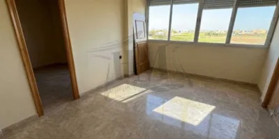 Piso en venta en Avenida de la Constitución, cerca de Calle del Río Genil, Orriols (Distrito Rascanya. València Capital) de 123.000 €