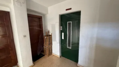 Piso en venta en Avenida de las Tres Cruces, cerca de Calle de Torrente, Vara de Quart (Distrito Patraix. València Capital) de 160.000 €