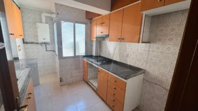 Piso en venta en Avenida de las Tres Cruces, cerca de Calle de Torrente, Vara de Quart (Distrito Patraix. València Capital) de 160.000 €