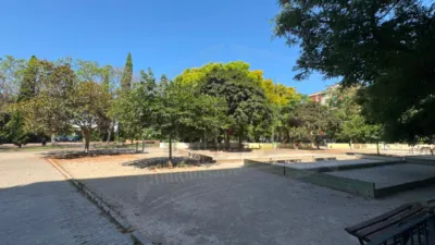 Piso en venta en Avenida de las Tres Cruces, cerca de Calle de Torrente, Vara de Quart (Distrito Patraix. València Capital) de 160.000 €