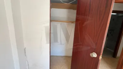 Piso en venta en Avenida de las Tres Cruces, cerca de Calle de Torrente, Vara de Quart (Distrito Patraix. València Capital) de 160.000 €