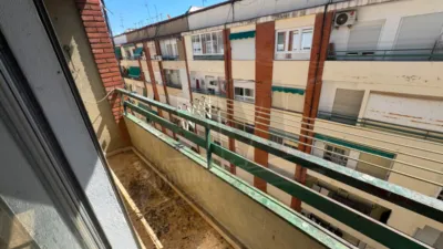 Piso en venta en Avenida de las Tres Cruces, cerca de Calle de Torrente, Vara de Quart (Distrito Patraix. València Capital) de 160.000 €