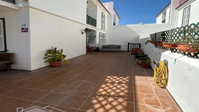 Semi-detached chalet in Faro de Abona photo 4