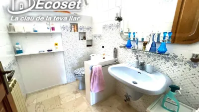 Detached house on Carrer del Comerç photo 33