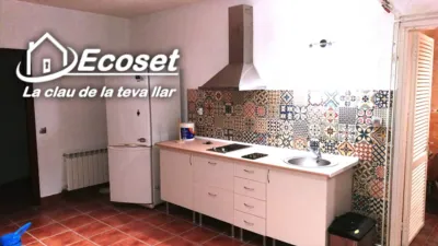 Detached house on Carrer del Comerç photo 52