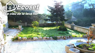 Detached house on Carrer del Comerç photo 6