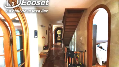 Detached house on Carrer del Comerç photo 37