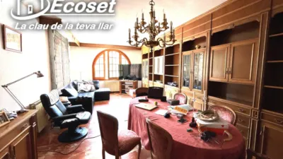 Detached house on Carrer del Comerç photo 19