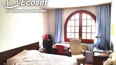 Detached house on Carrer del Comerç photo 35