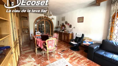 Detached house on Carrer del Comerç photo 18