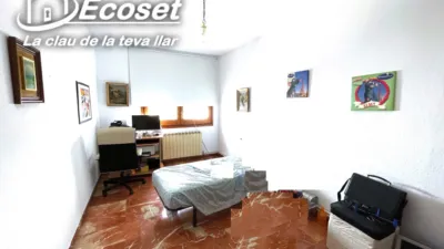 Detached house on Carrer del Comerç photo 36