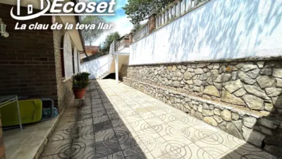 Detached house on Carrer del Comerç photo 11