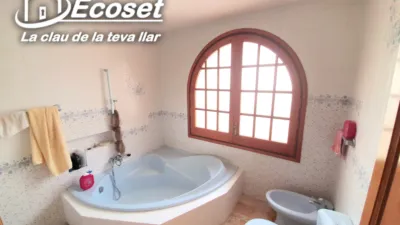 Detached house on Carrer del Comerç photo 31