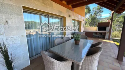 Detached Family Home on Carrer Major photo 5