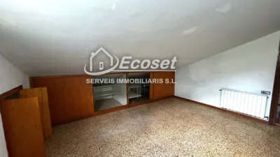 Chalet on Carrer dels Comtes del Pallars photo 21