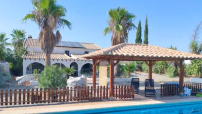 Rustic chalet in La Perulera photo 5
