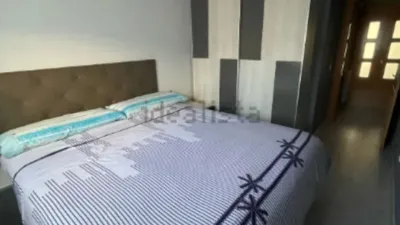 Piso en venta en Calle de la Estrella - Más