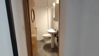 Local comercial en alquiler en Calle de Gabriel Ciscar - Más