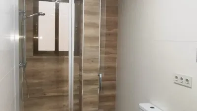 Habitación en alquiler en Paseo de Pedro Simón Abril, 13, Centro-Villacerrada-Pajarita (Albacete Capital) de 300 €<span>/mes</span>